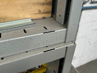 3 metalen kasten met inhoud - afbeelding 3 van  8