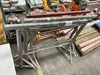 3 metalen schragen - afbeelding 1 van  2