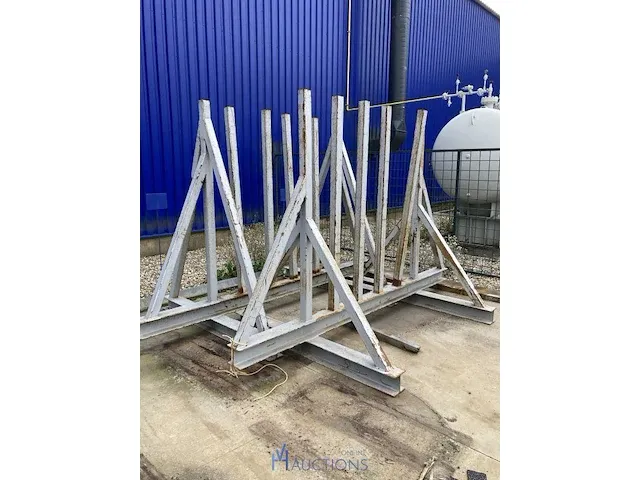 3 metalen steunen - afbeelding 1 van  3