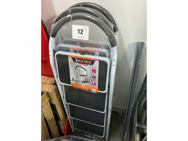 3 metalen trapladders brixo comfortstep - afbeelding 3 van  3