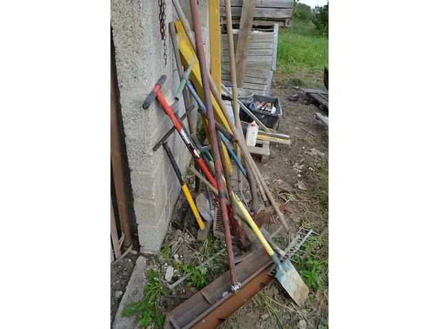 3 metskuipen, handgereedschap, waterpas, grote winkelhaak, tuingereedschap - afbeelding 3 van  10