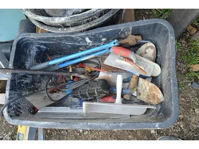 3 metskuipen, handgereedschap, waterpas, grote winkelhaak, tuingereedschap - afbeelding 5 van  10