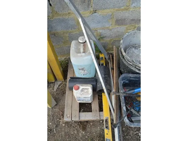 3 metskuipen, handgereedschap, waterpas, grote winkelhaak, tuingereedschap - afbeelding 7 van  10