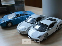 3 miniatuur auto welly - afbeelding 3 van  3
