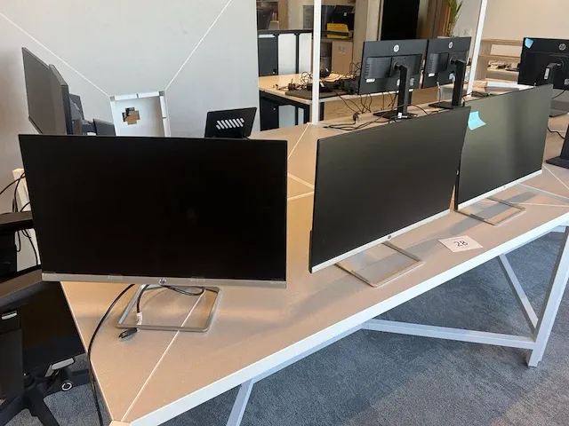 3 monitors 24inch hp 24f - afbeelding 1 van  4