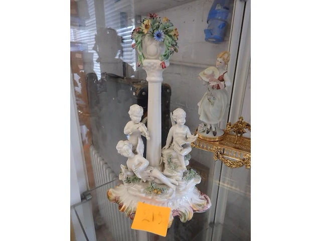 3 musicerende amours hoogte 26cm - afbeelding 1 van  1