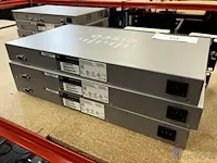 3 netwerkswitchen cisco - afbeelding 3 van  3