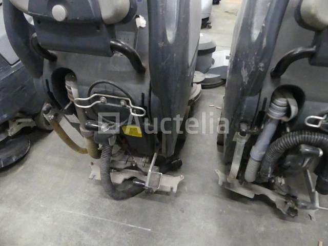 3 nilfisk ba 451d reinigingsmachines - afbeelding 1 van  8