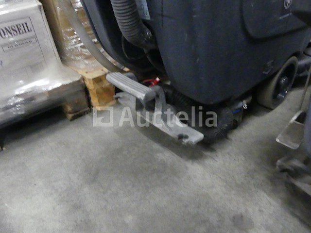 3 nilfisk sc401 reinigingsmachines - afbeelding 5 van  13