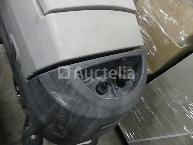 3 nilfisk sc401 reinigingsmachines - afbeelding 7 van  13