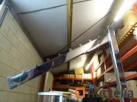 3 op wielen displays met in hoogte verstelbare stangen voor kleding - afbeelding 3 van  8