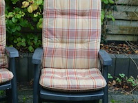 3 opklapbare tuinstoelen met kussens - afbeelding 2 van  4