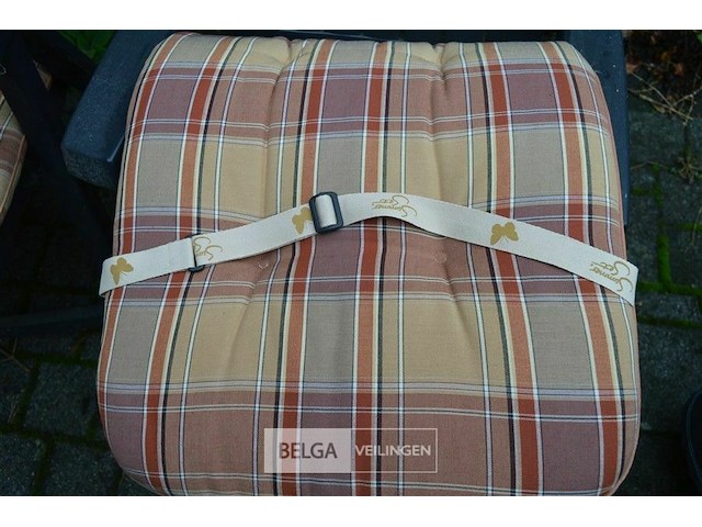 3 opklapbare tuinstoelen met kussens - afbeelding 3 van  4