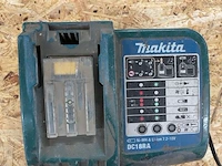 3 oplaadstations makita - afbeelding 4 van  7
