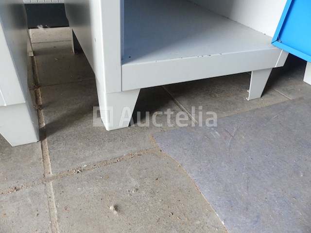 3 overtoom kleedkamers - afbeelding 3 van  9