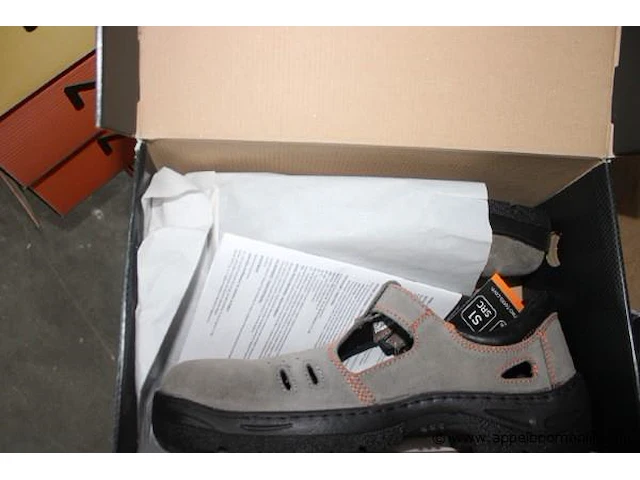 3 paar werkschoenen neo tools, maat 45 - afbeelding 3 van  4