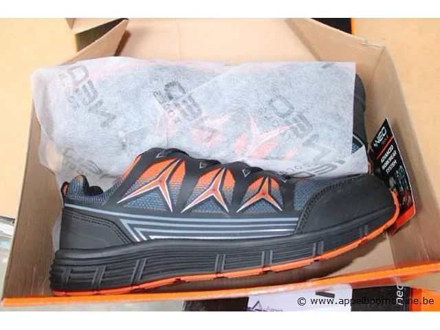 3 paar werkschoenen neo tools, maat 46&47 - afbeelding 2 van  4
