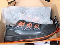 3 paar werkschoenen neo tools, maat 46&47 - afbeelding 2 van  4