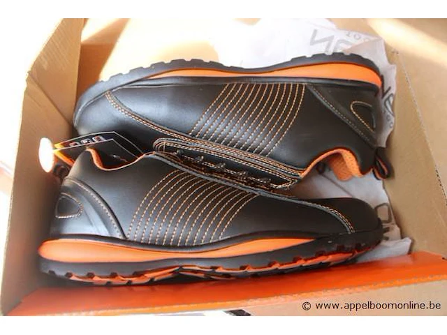 3 paar werkschoenen neo tools, maat 46&47 - afbeelding 4 van  4