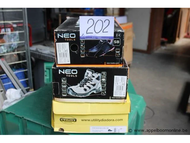3 paar werkschoenen wo. neo tools, maat 45 - afbeelding 1 van  4