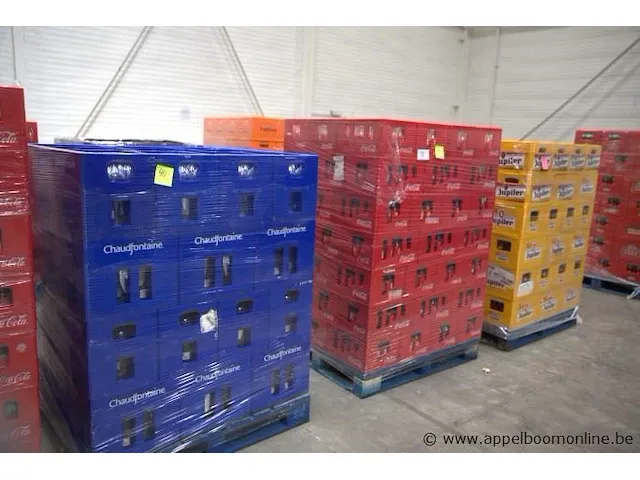 3 paletten plm 172 kratten - afbeelding 1 van  4
