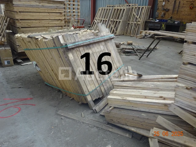 3 pallets planken van 1m20/7cm/2 2,5, 1 set planken van 2m60/7cm/2 2,5 - afbeelding 5 van  6