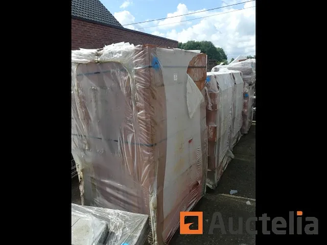 3 pallets terracotta bakstenen - afbeelding 2 van  6