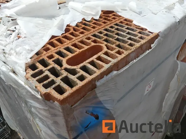 3 pallets terracotta bakstenen - afbeelding 3 van  6