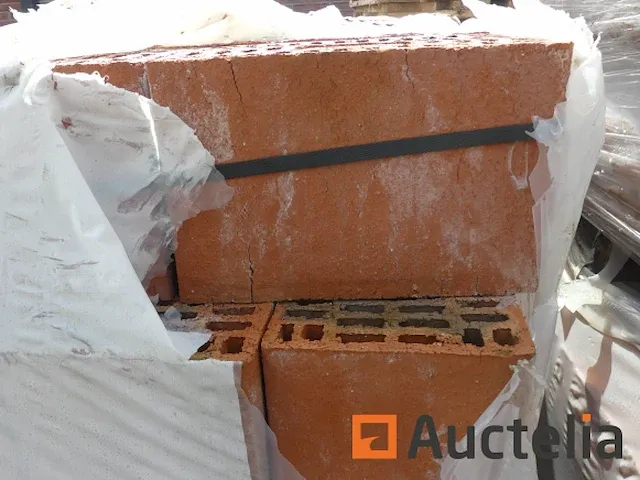 3 pallets terracotta bakstenen - afbeelding 6 van  6