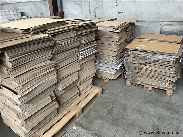 3 palletten, inh. grote partij div. verpakkingsdozen - afbeelding 4 van  4