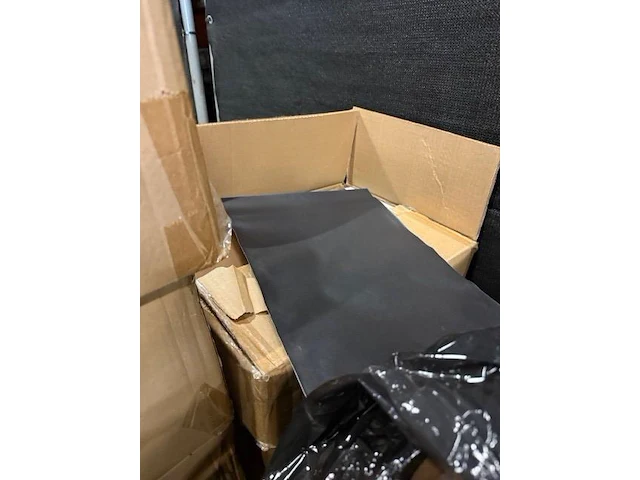 3 palletten met kartonnen verpakking - afbeelding 10 van  14
