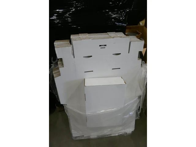 3 palletten met kartonnen verpakking - afbeelding 14 van  14