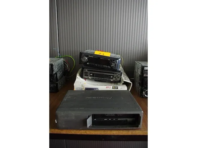 3 pioneer autoradio's - afbeelding 1 van  1