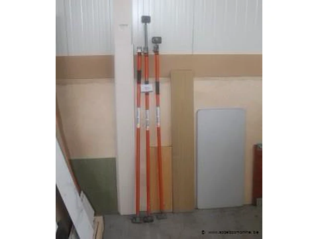 3 plafondstutten - afbeelding 1 van  1