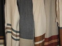 3 plaids, 4 tafellakens, 4 kussens, alles van libeco (5,6,7) - afbeelding 5 van  10