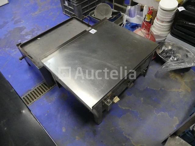 3 plancha's en gasgrill merk en model onbekend - afbeelding 7 van  9