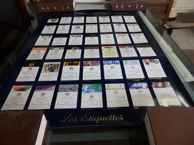 3 posters chauteau mouton rothchild in 2 kokers - afbeelding 1 van  5