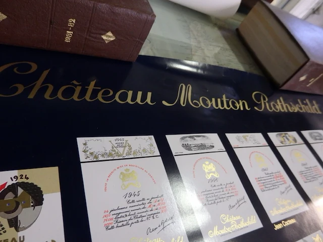 3 posters chauteau mouton rothchild in 2 kokers - afbeelding 2 van  5