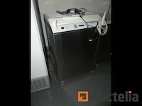 3 professionele machines voor de productie van ccf eskimo's - afbeelding 16 van  17