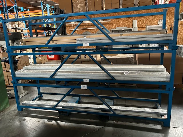 3 profielbakken met inhoud - afbeelding 1 van  4