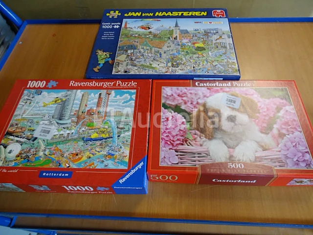 3 puzzels (2 van de 1000 stukjes, 1 van de 500 stukjes) - afbeelding 1 van  4