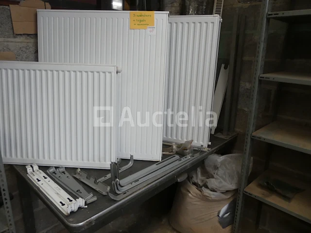 3 radiatoren + beugels & accessoires - afbeelding 2 van  7