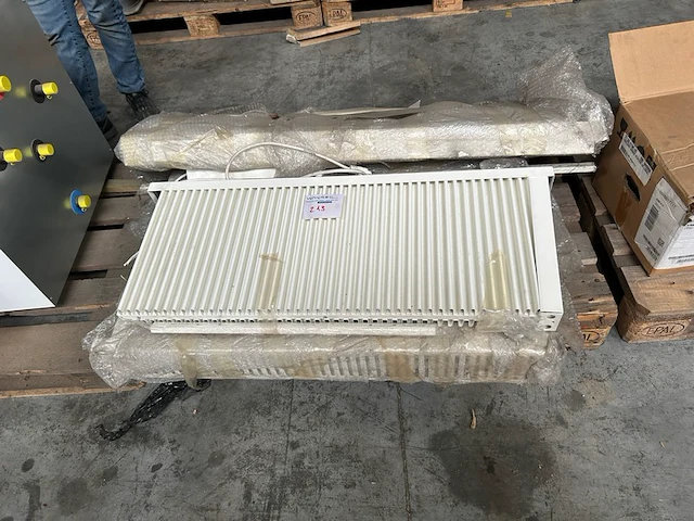 3 radiatoren - afbeelding 1 van  4