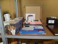 3 rekenmachines, betaalterminal keyware 8210 met oplader, 7 verlengkabels, router netgear - afbeelding 3 van  9
