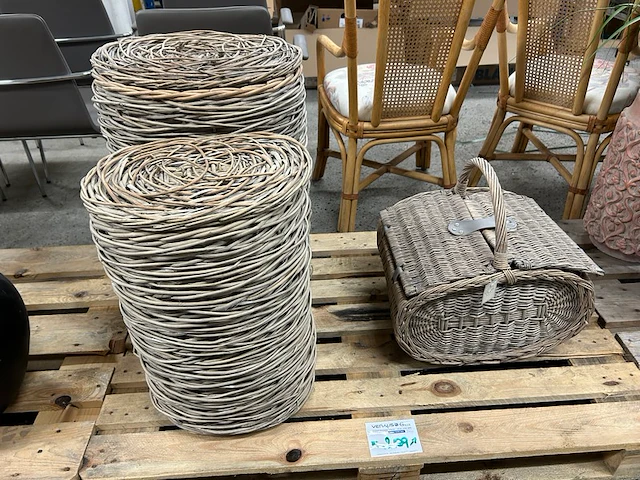 3 rieten manden - afbeelding 1 van  4