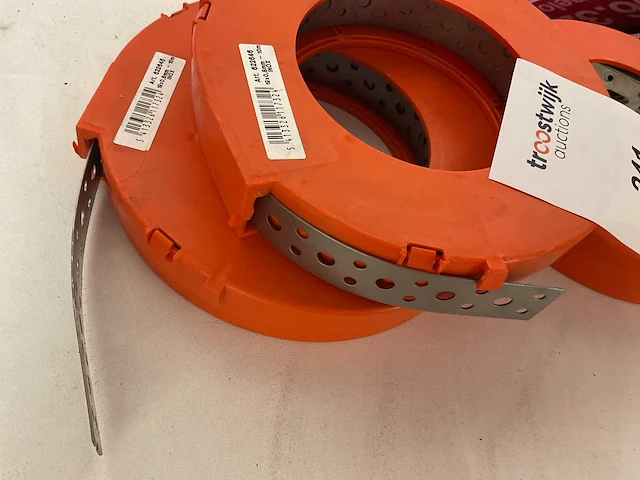 3 rollen inox gaatjesband - afbeelding 2 van  4
