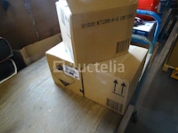 3 sets diversey reinigingsproducten voor daken, gevels, terrassen, onkruidverdelgers - afbeelding 2 van  2