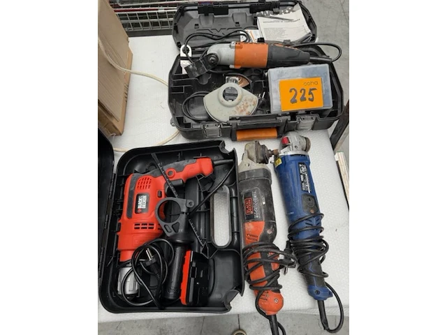3 slijpmachines + boormachine - afbeelding 1 van  13