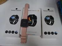 3 smartwatches , mini vernevelaar, naaikistje, h valve mat zwart, houten schaal, 4 tablet hoezen, kralen hama - afbeelding 5 van  11