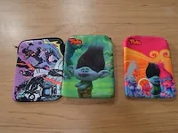 3 smartwatches , mini vernevelaar, naaikistje, h valve mat zwart, houten schaal, 4 tablet hoezen, kralen hama - afbeelding 7 van  11